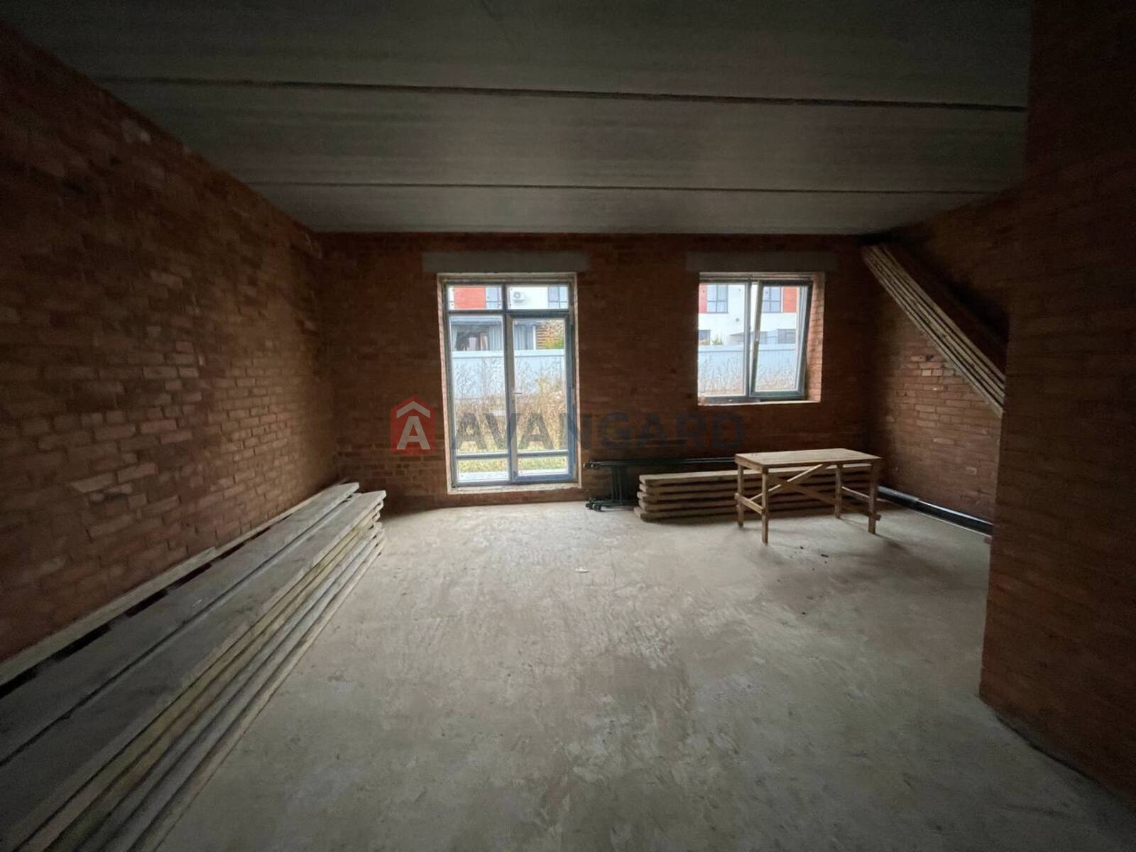 ��������, 70 ��.�. ���� 4