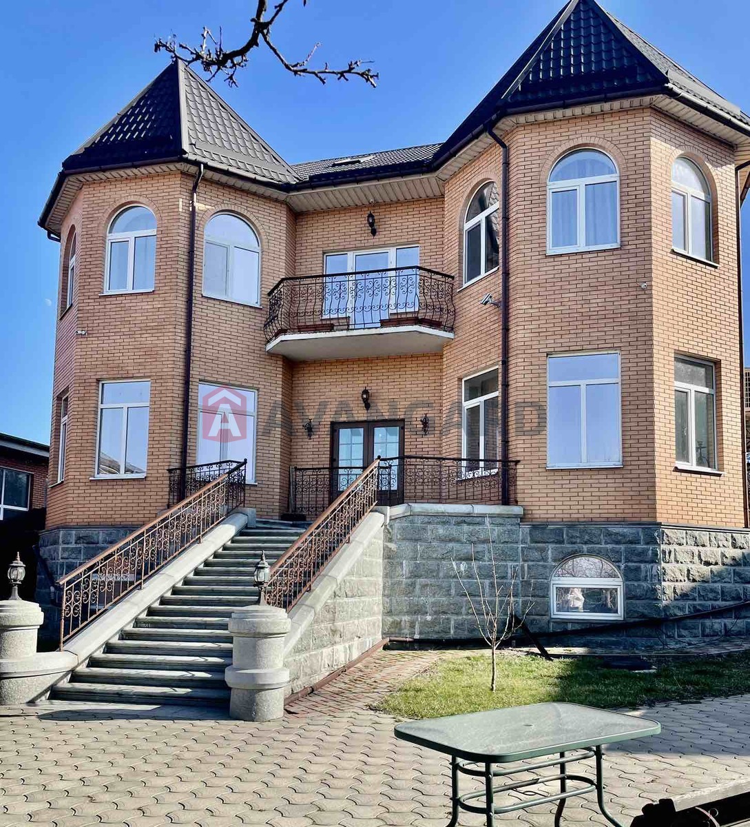 Будинок, 472 кв.м. фото 2 Будинок, 472 кв.м. фото 2