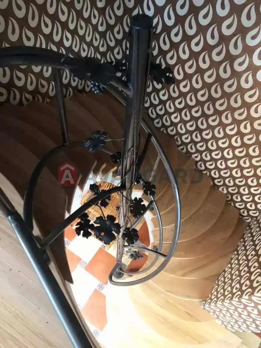 �������, 159 ��.�. ���� 27