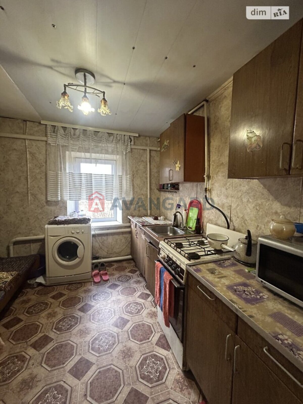 �������, 40 ��.�. ���� 4