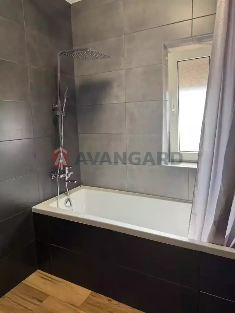 �������, 115 ��.�. ���� 9