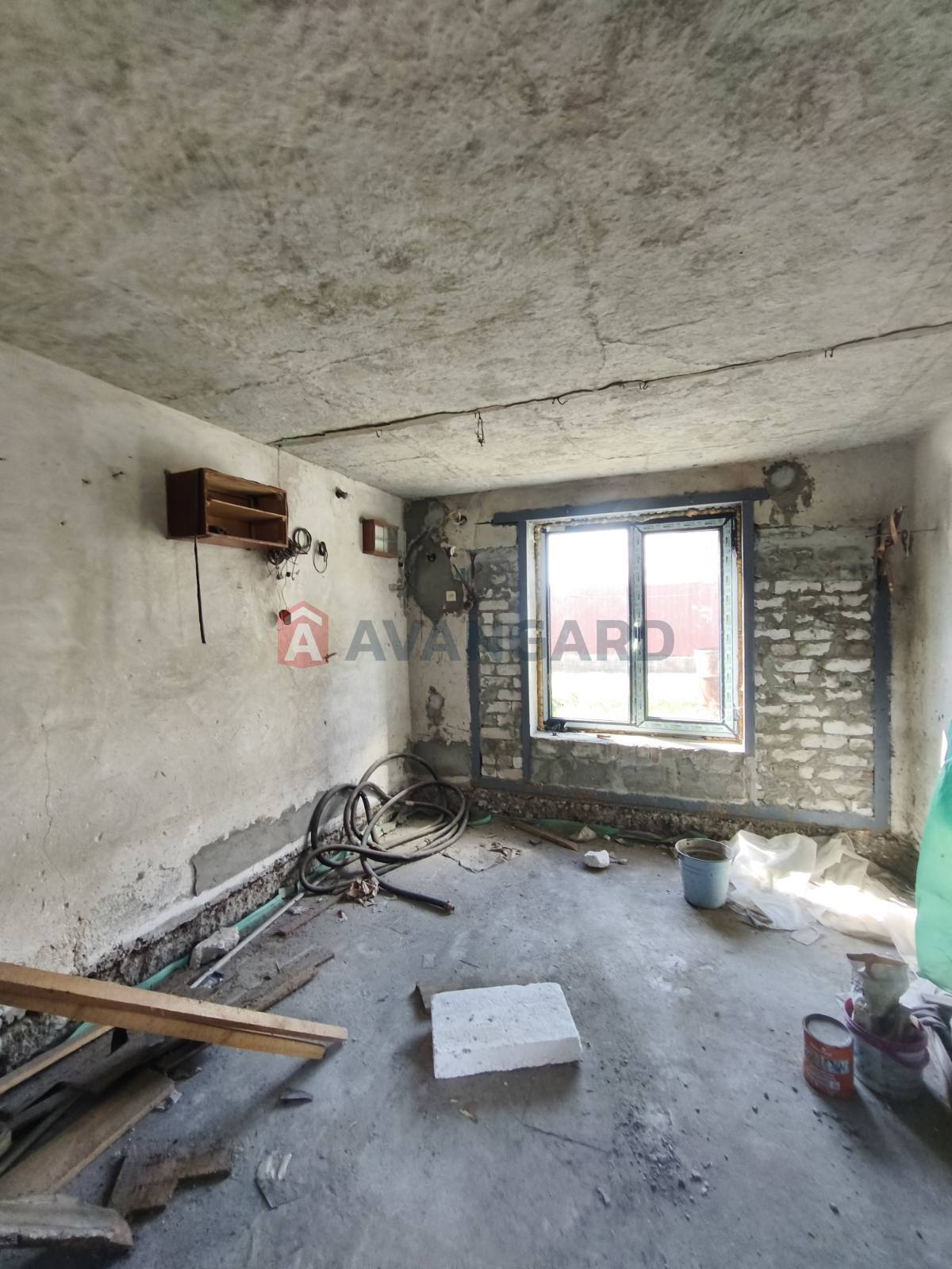 ����, 80 ��.�. ���� 9