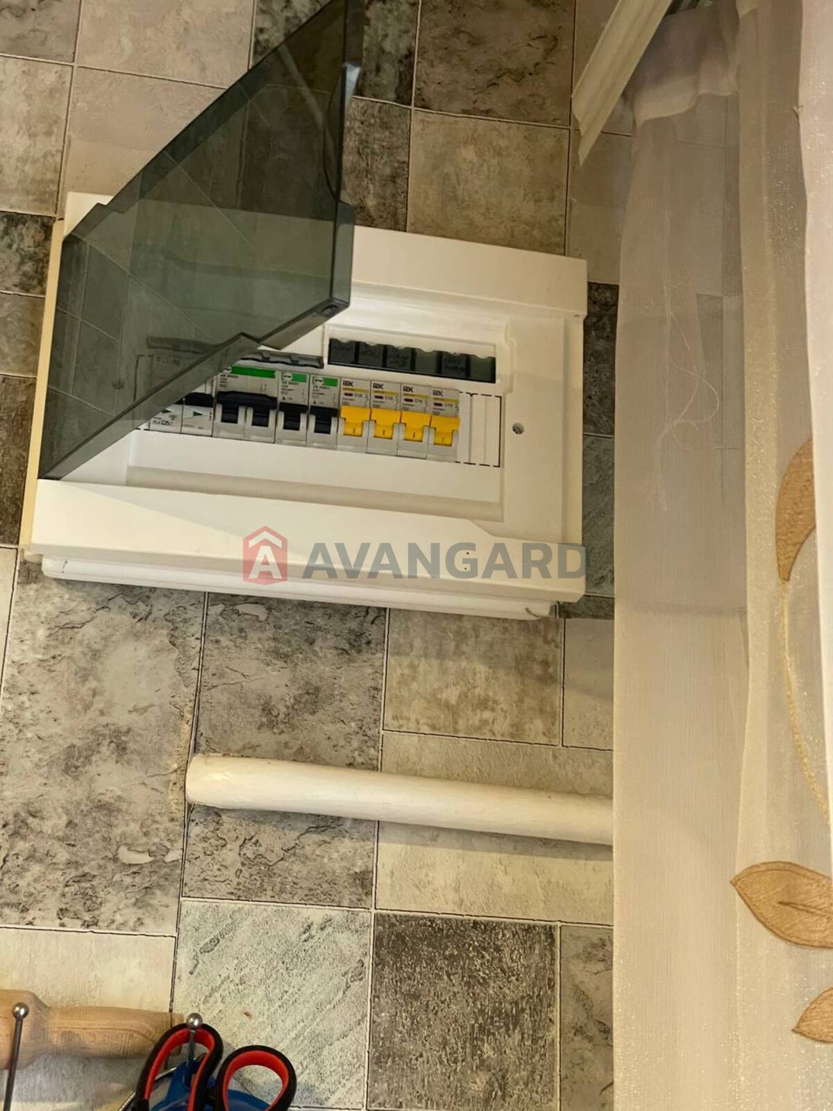 ����� ����, 32 ��.�. ���� 9