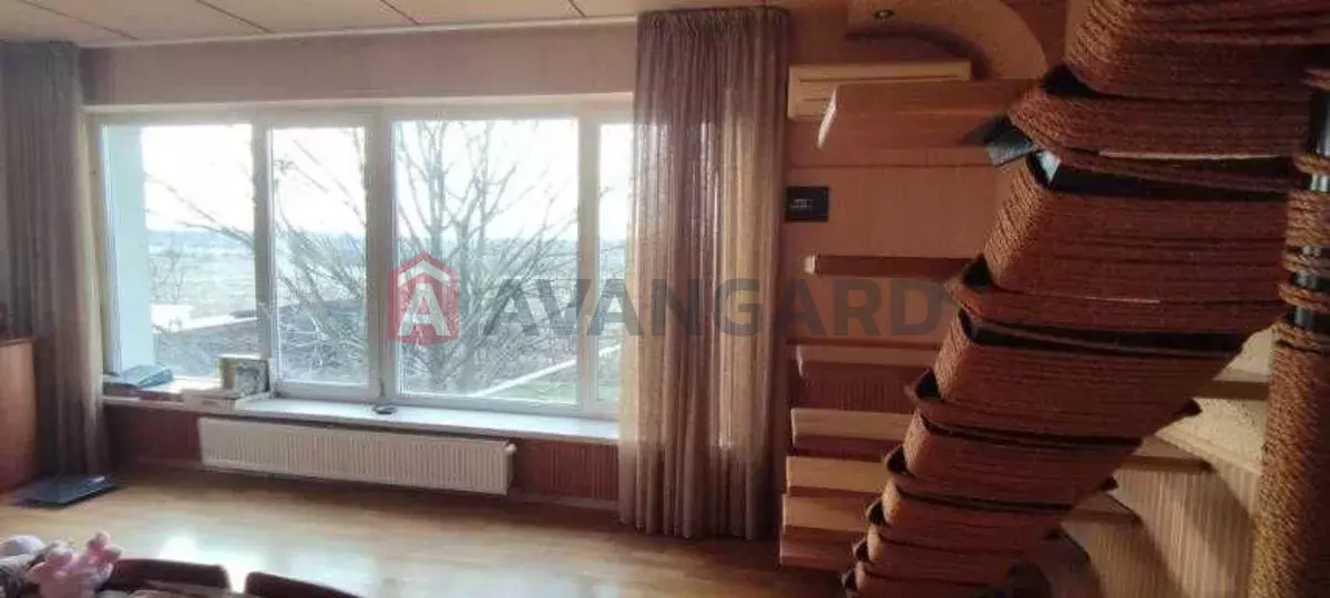 �������, 270 ��.�. ���� 20
