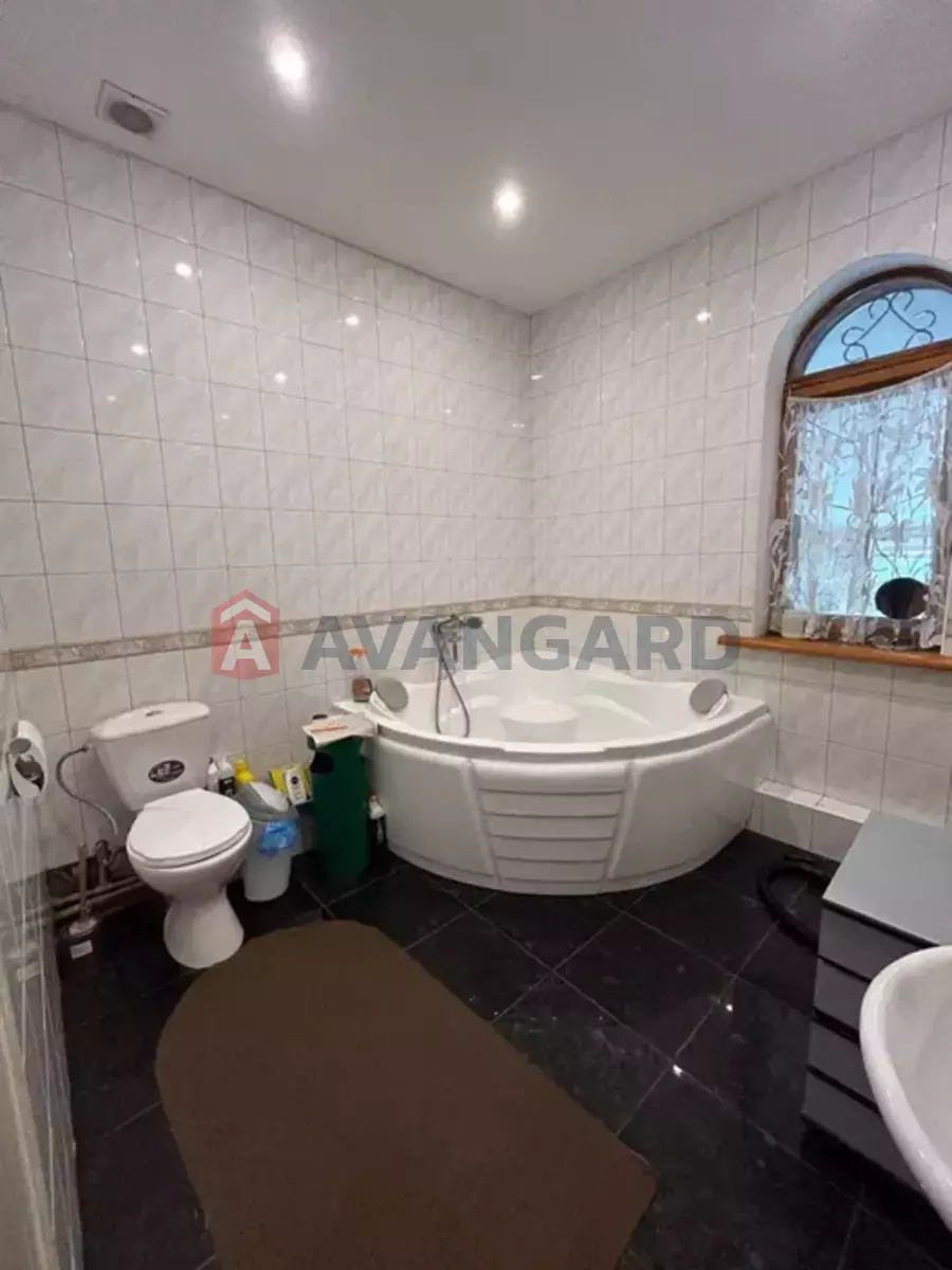 �������, 400 ��.�. ���� 17