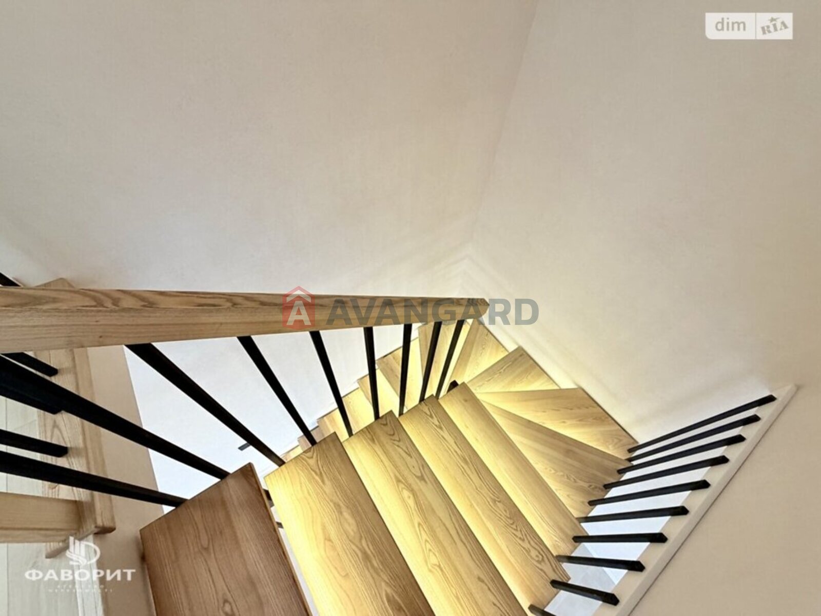 ��������, 98 ��.�. ���� 13