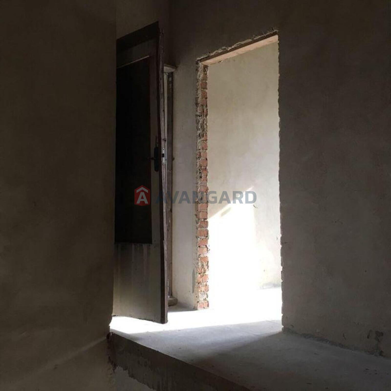 �������, 210 ��.�. ���� 11