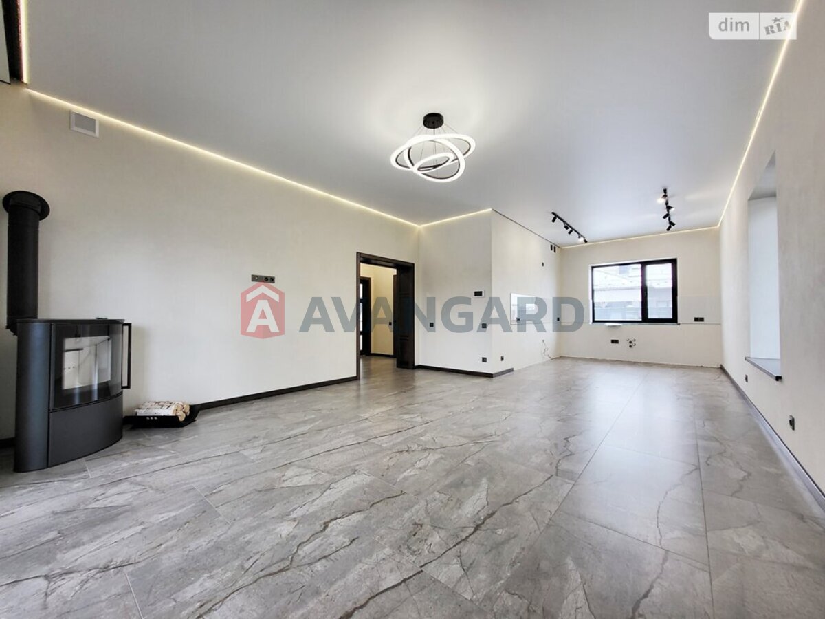 �������, 107 ��.�. ���� 3