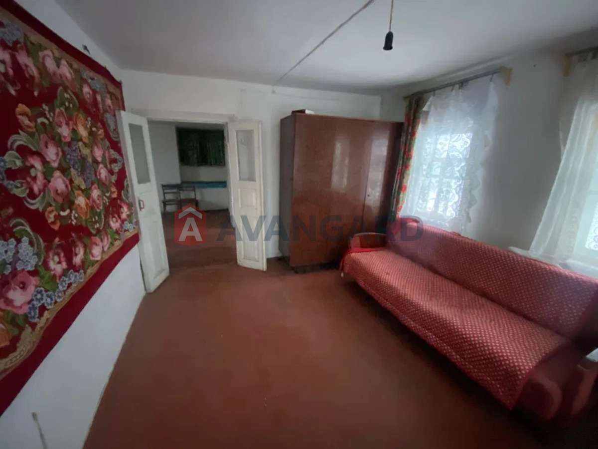 �������, 70 ��.�. ���� 9