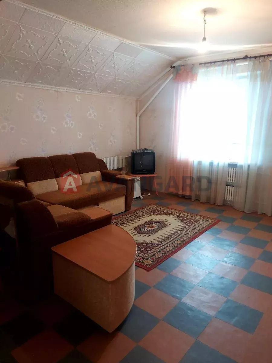 �������, 270 ��.�. ���� 8