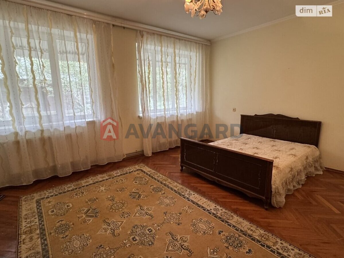 �������, 301 ��.�. ���� 9