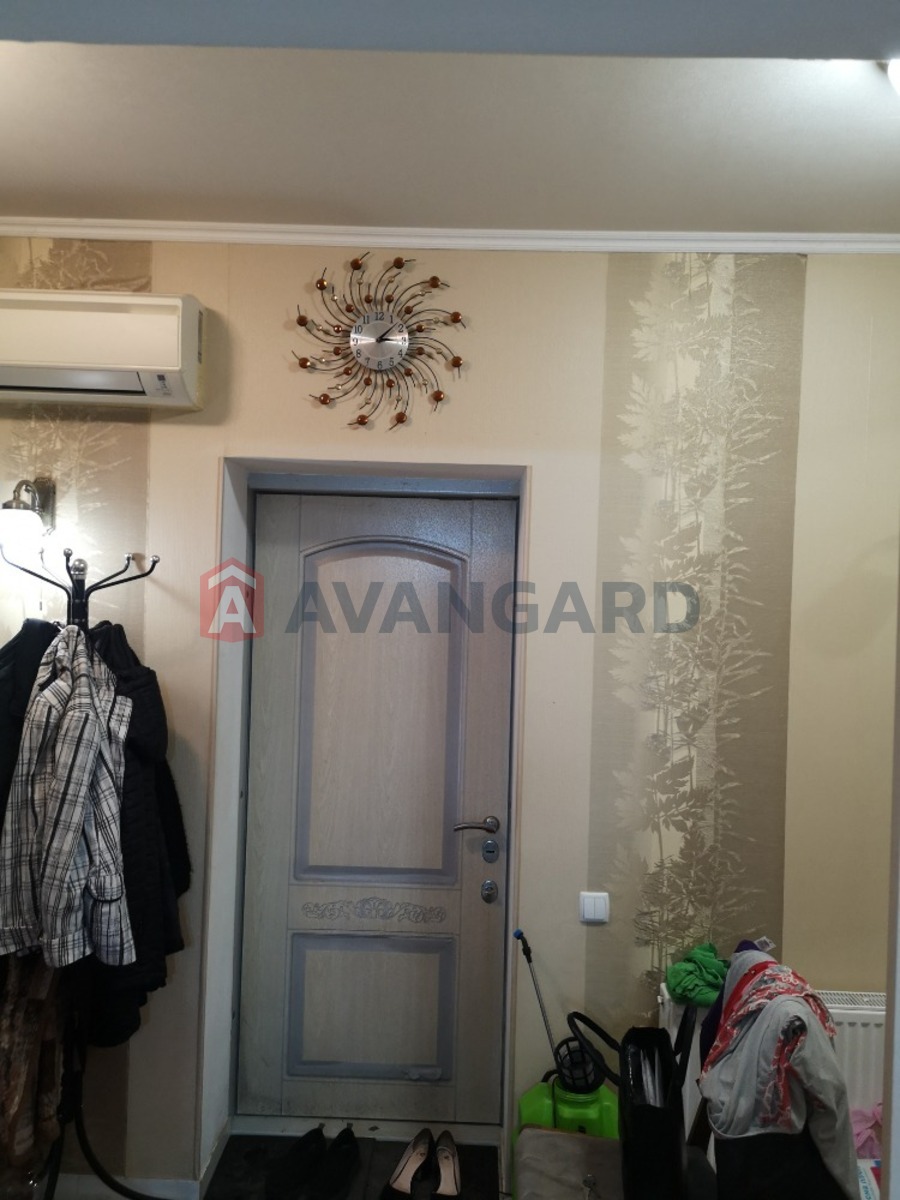 ������� �������, 100 ��.�. ���� 17