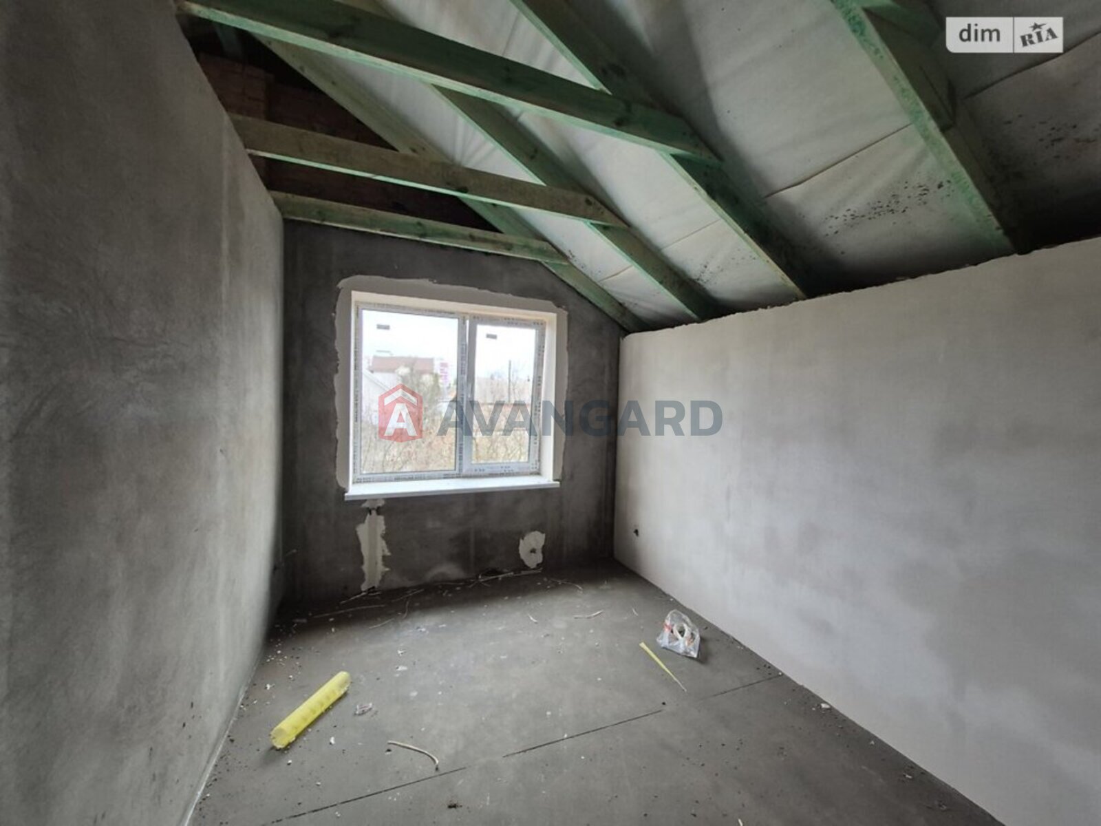 �������, 105 ��.�. ���� 28