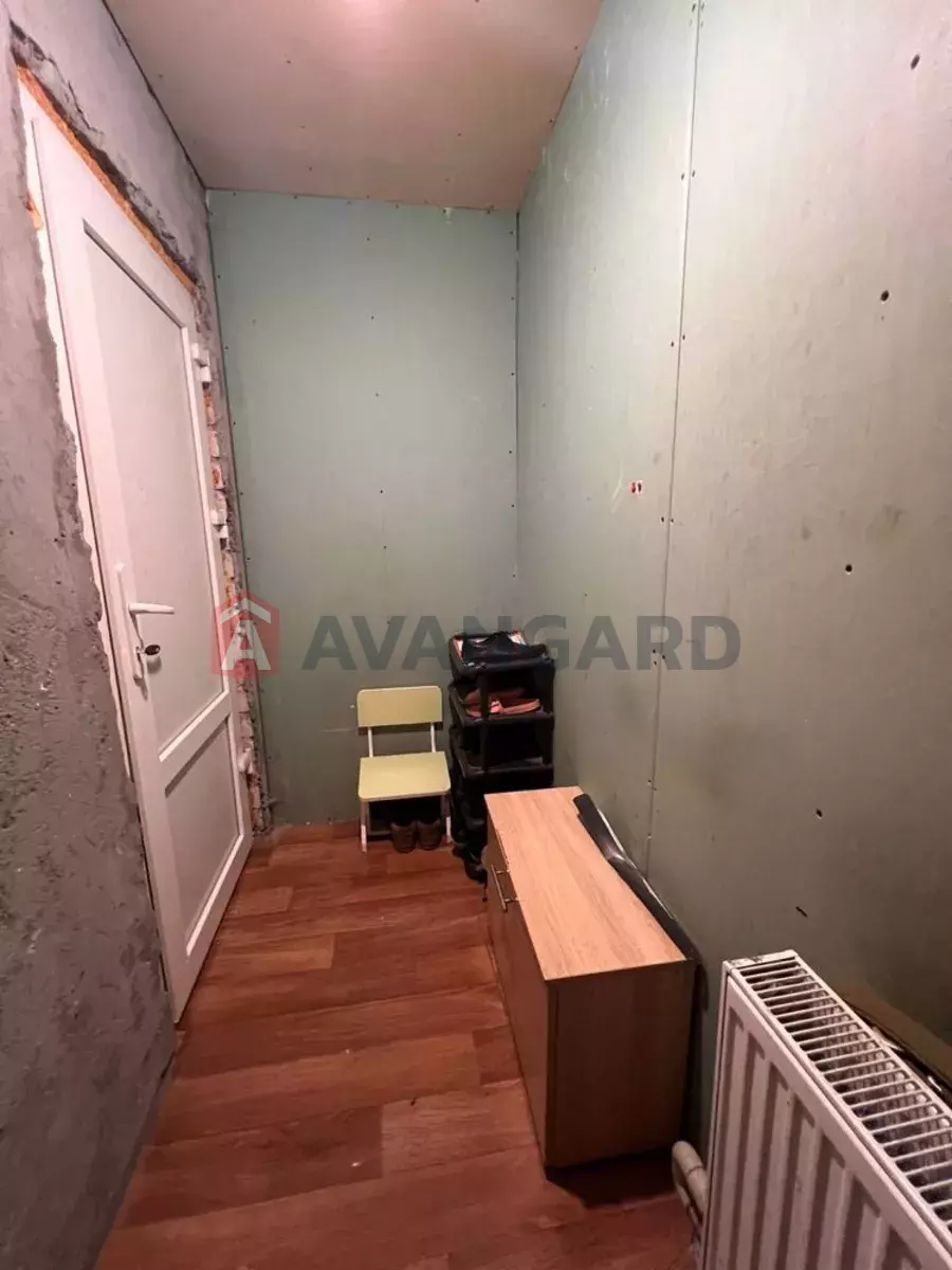 ����, 80 ��.�. ���� 8