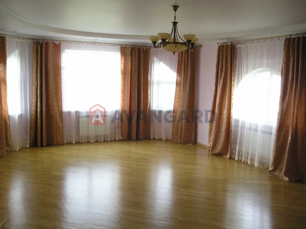 �������, 400 ��.�. ���� 16