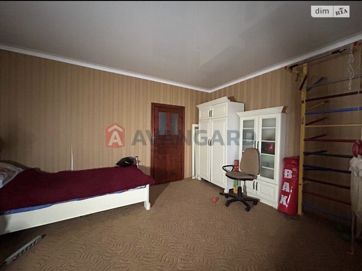 �������, 240 ��.�. ���� 12