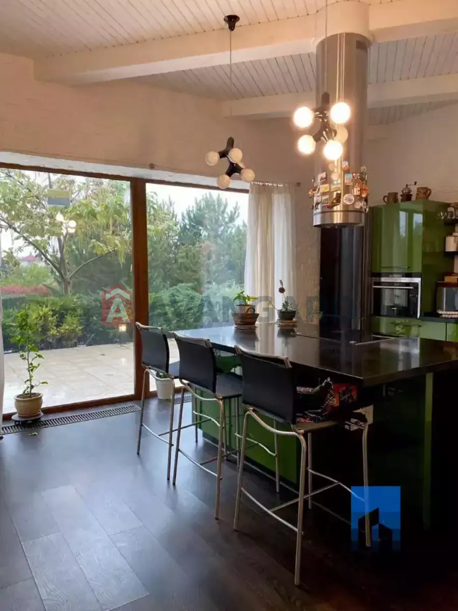 �������, 221 ��.�. ���� 5