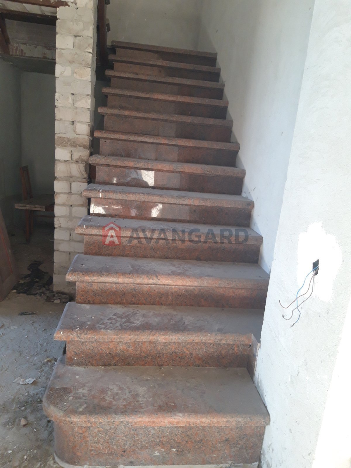 �������, 495 ��.�. ���� 9