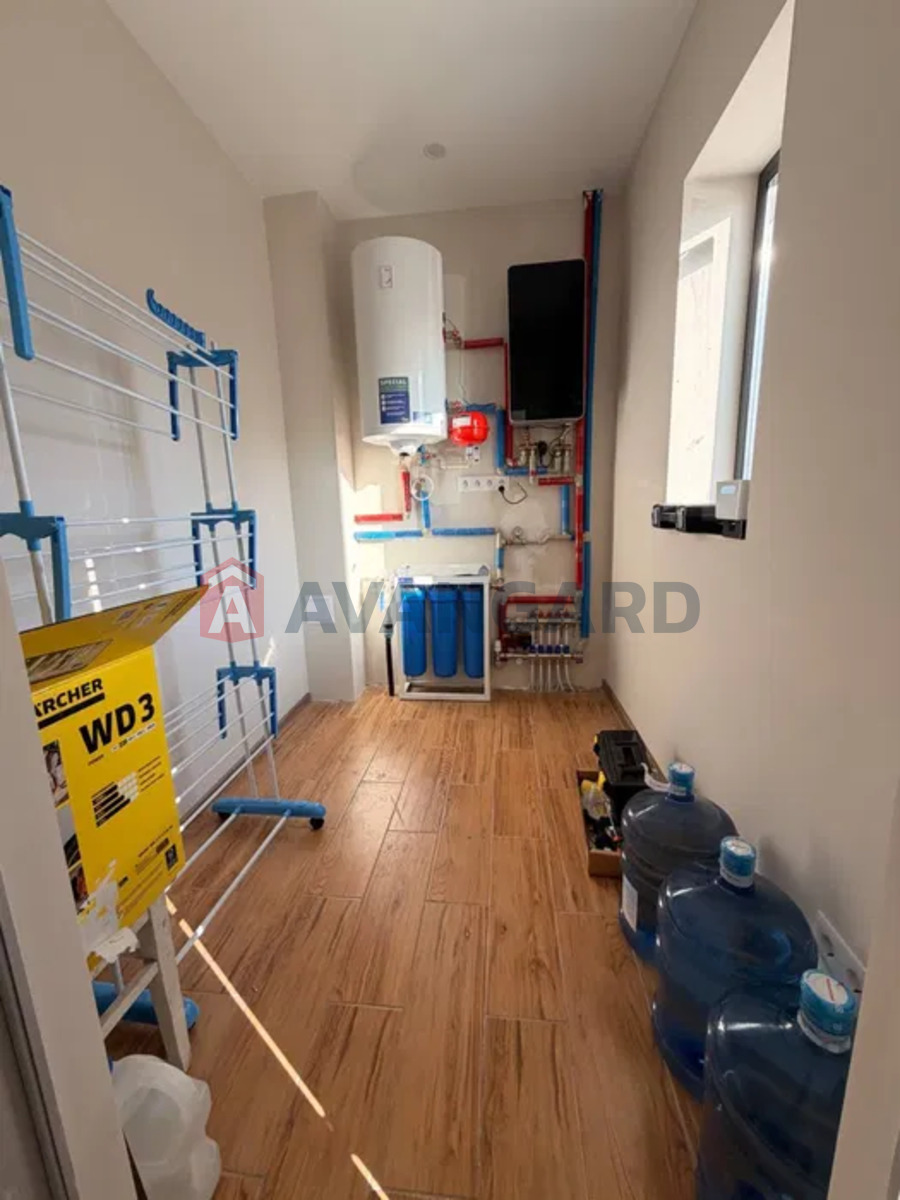 ��������, 130 ��.�. ���� 9