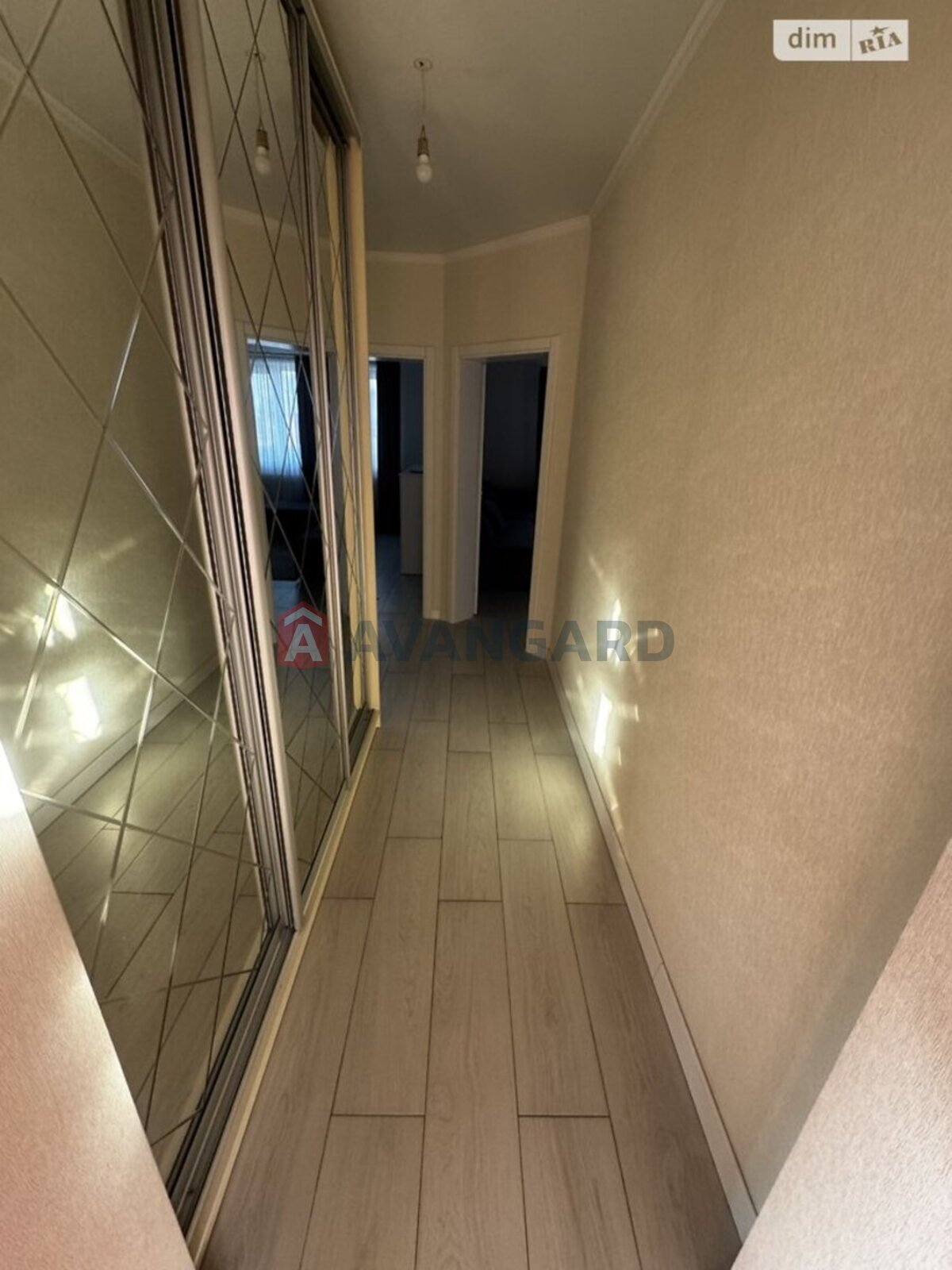 ���, 110 ��.�. ���� 12