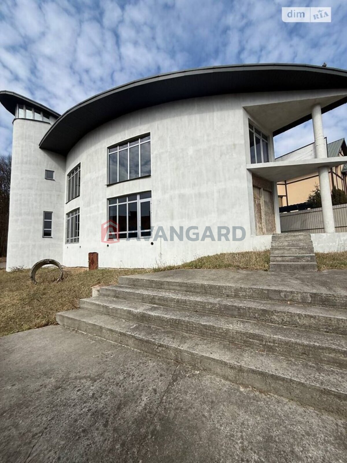 300 ��.�. ���� 5