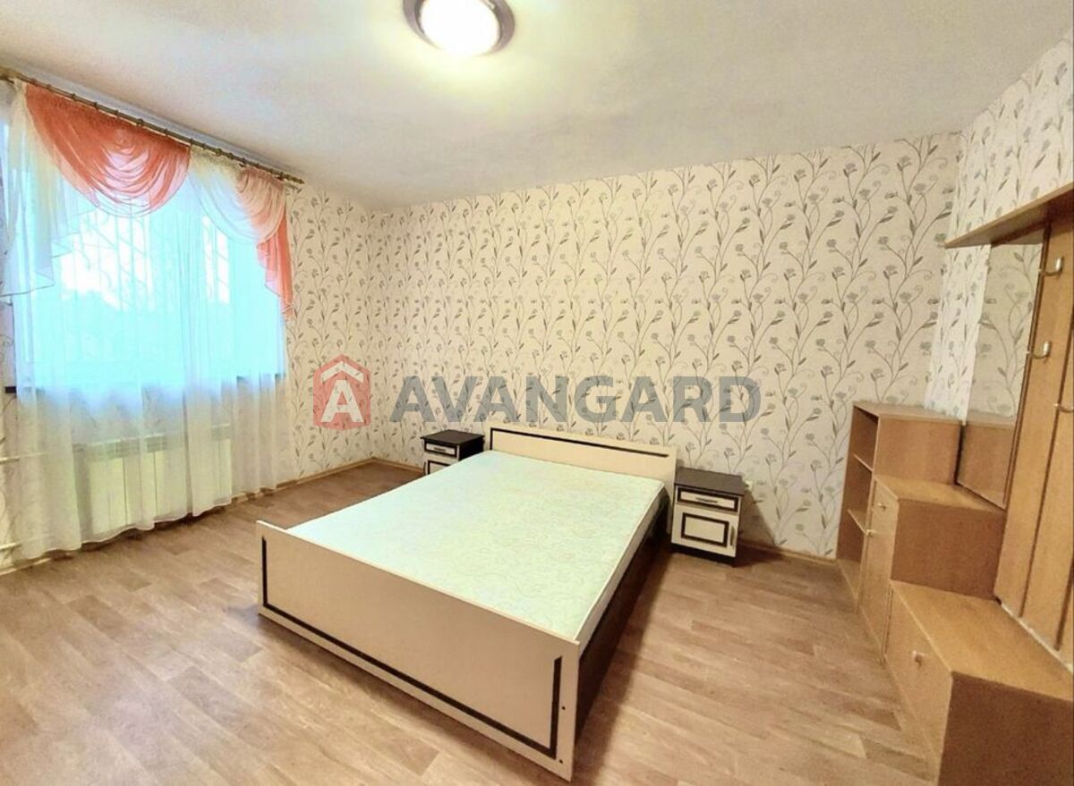 �������, 350 ��.�. ���� 11