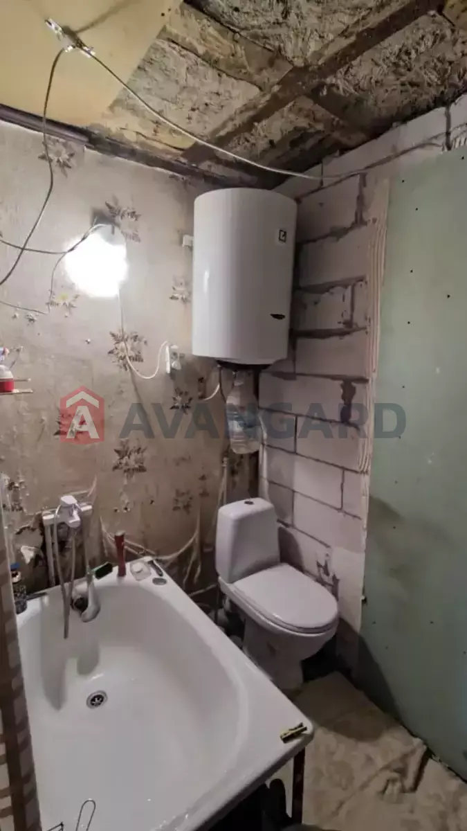 �������, 80 ��.�. ���� 22