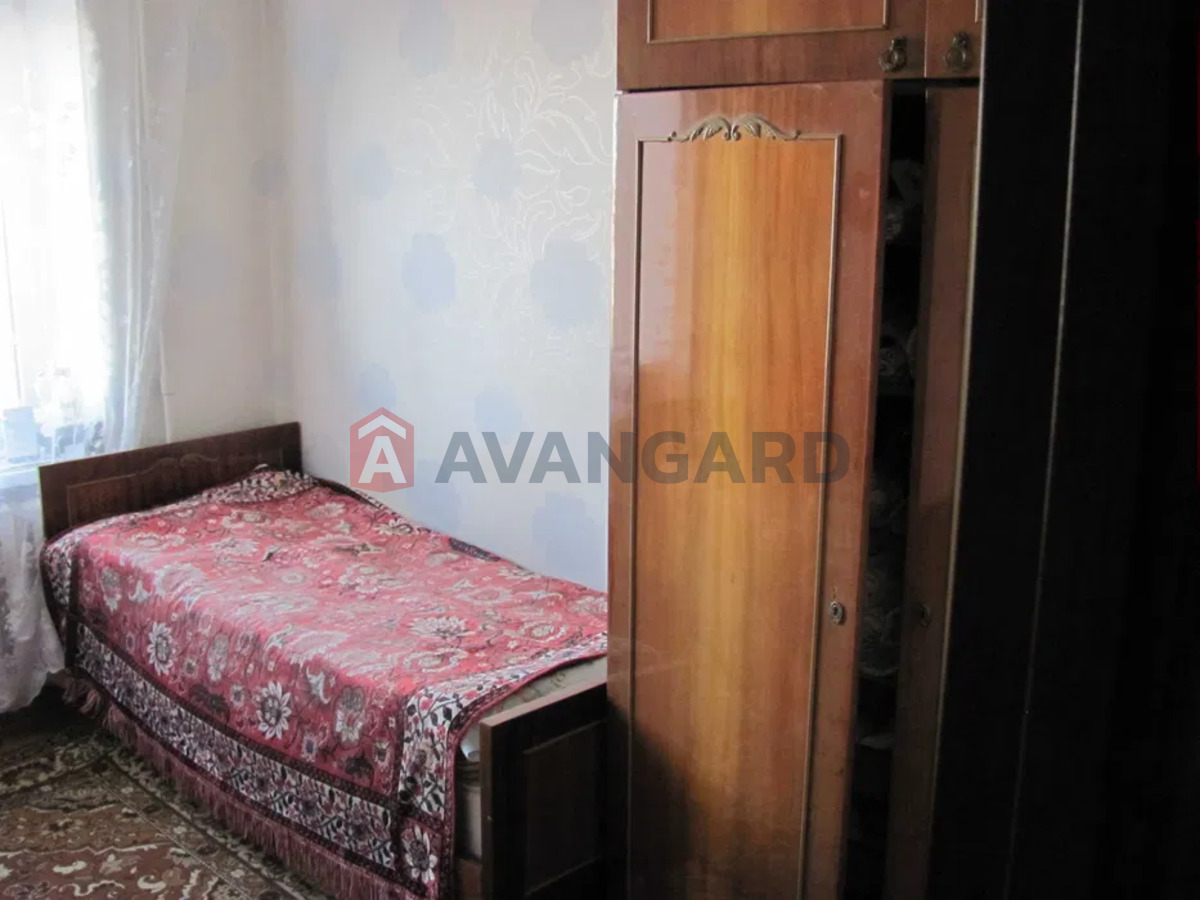 ���, 105 ��.�. ���� 1