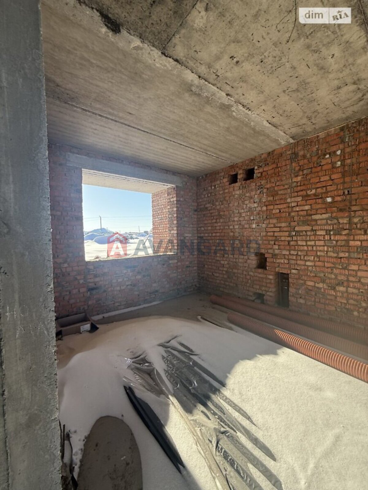 �������, 136 ��.�. ���� 3