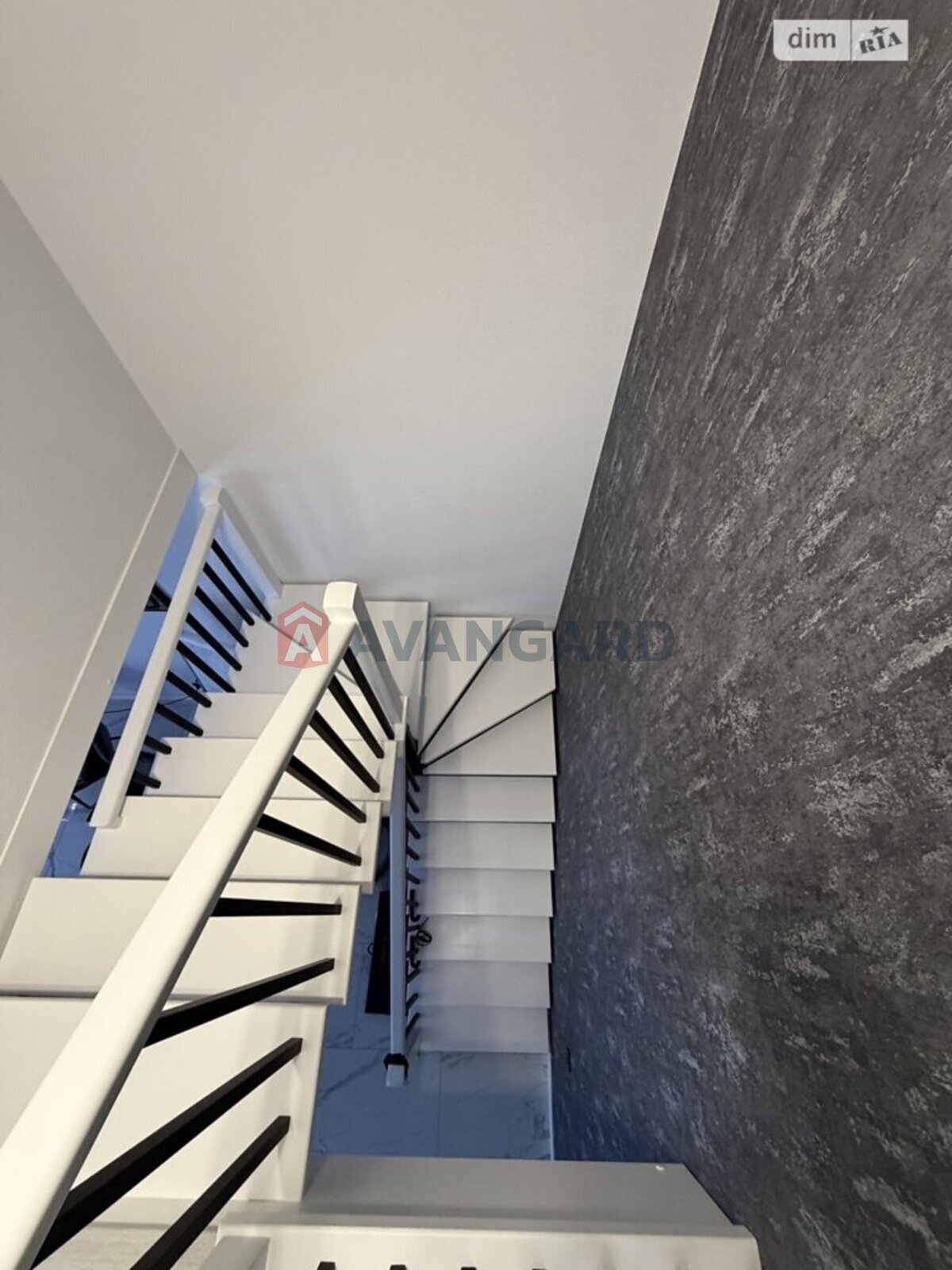 ��������, 90 ��.�. ���� 25