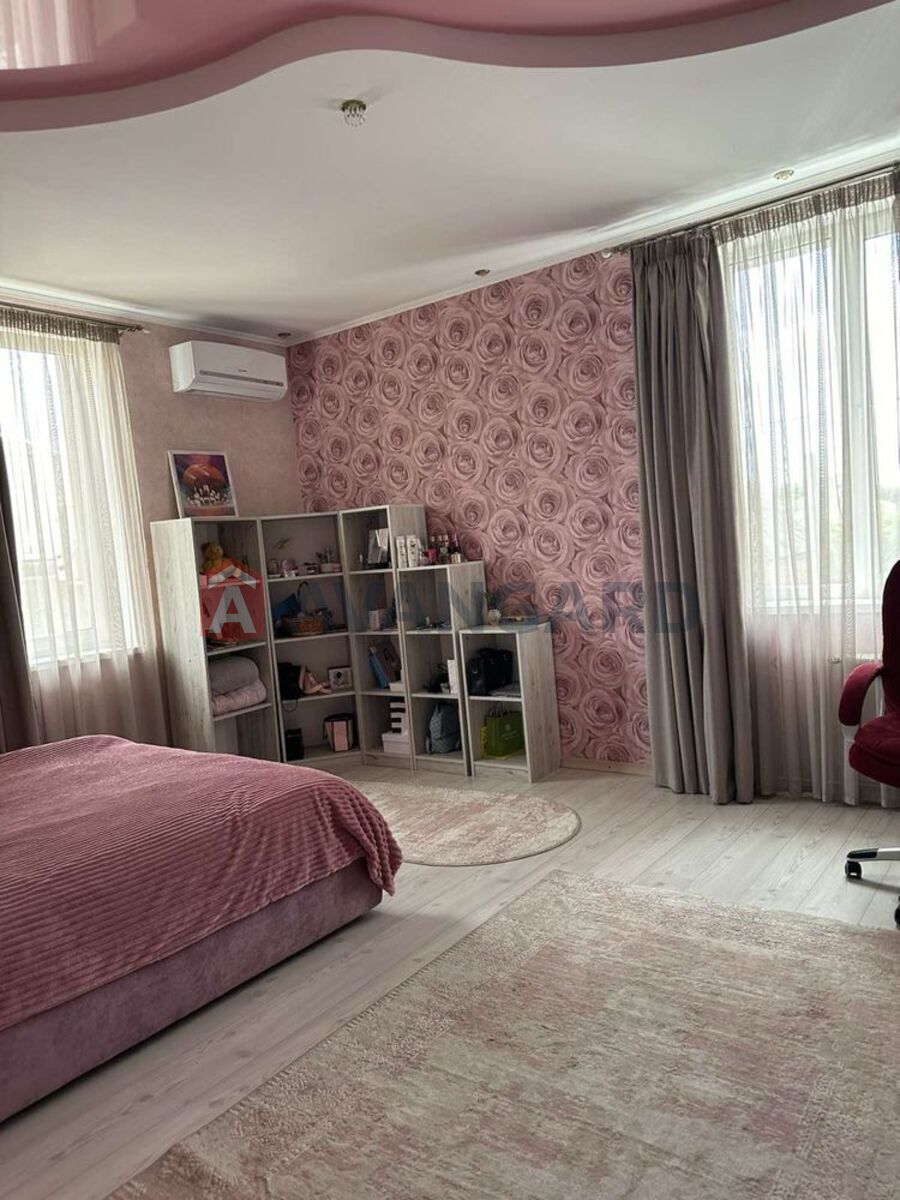 Будинок, 220 кв.м. фото 9 Будинок, 220 кв.м. фото 9