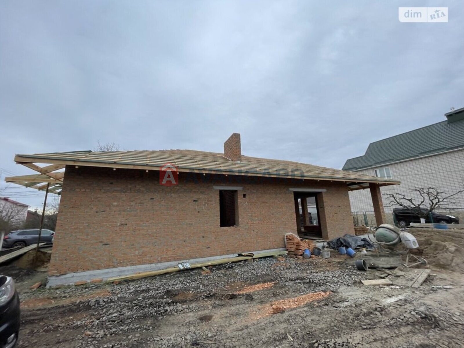 �������, 100 ��.�. ���� 9