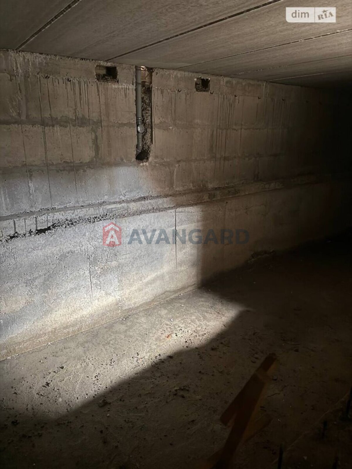 300 ��.�. ���� 25