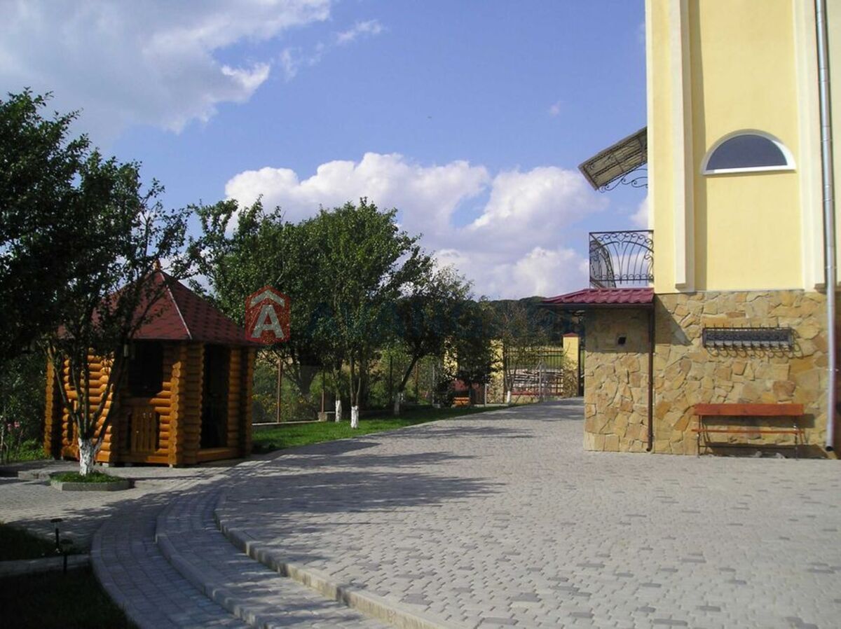 �������, 400 ��.�. ���� 13