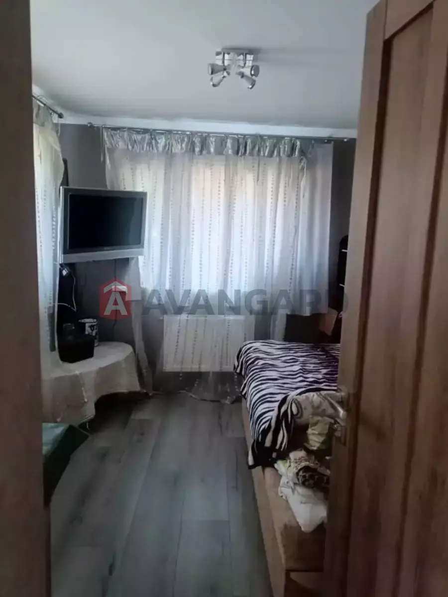 �������, 80 ��.�. ���� 16