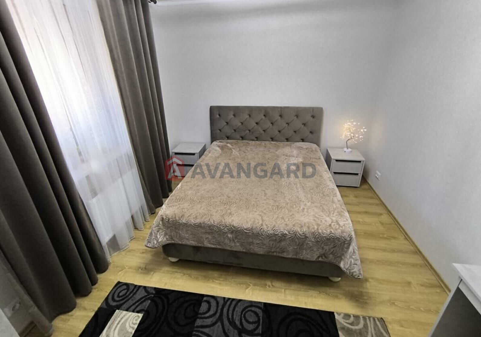 ������� �������, 80 ��.�. ���� 12