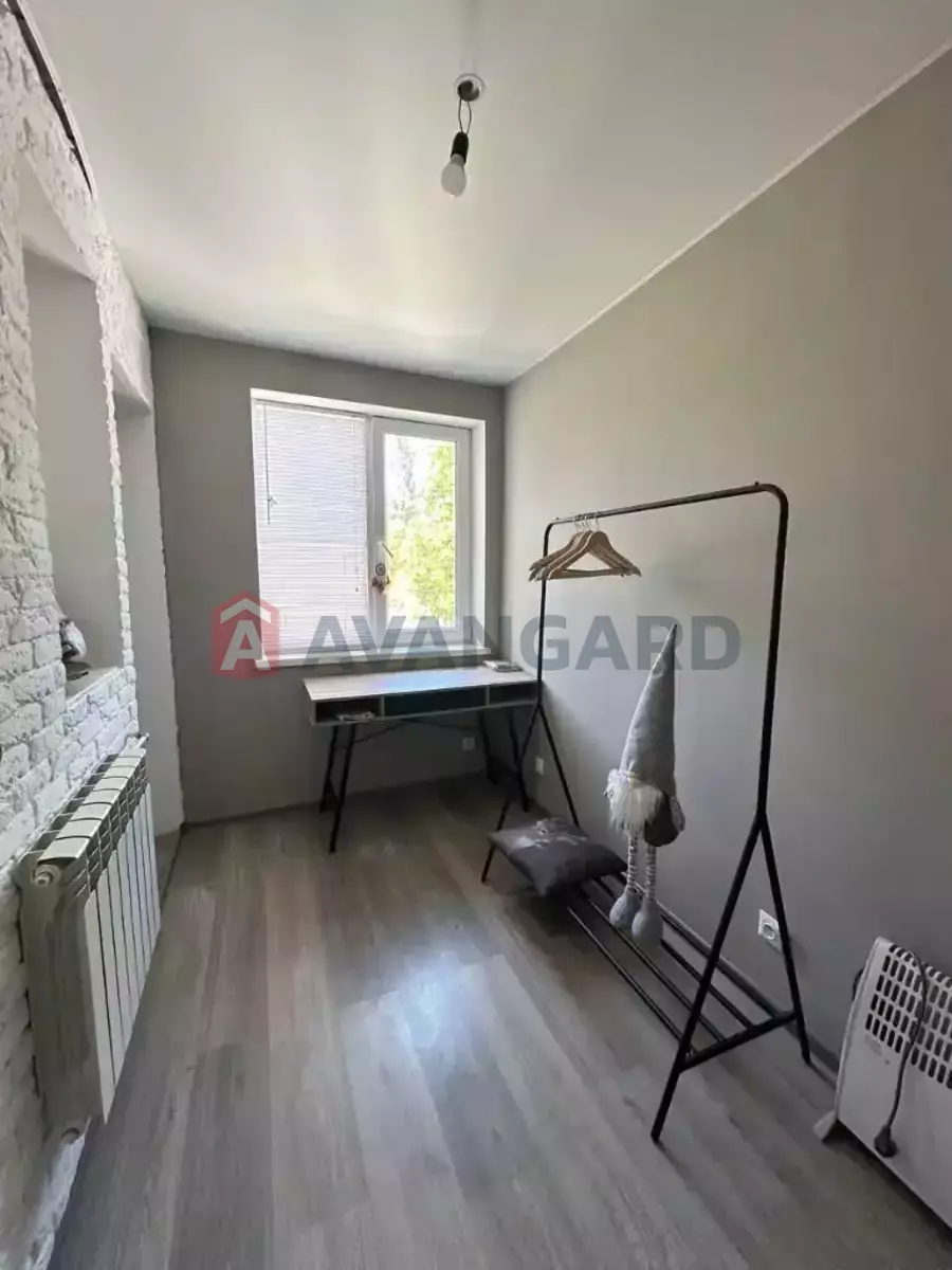 ������� �������, 90 ��.�. ���� 15