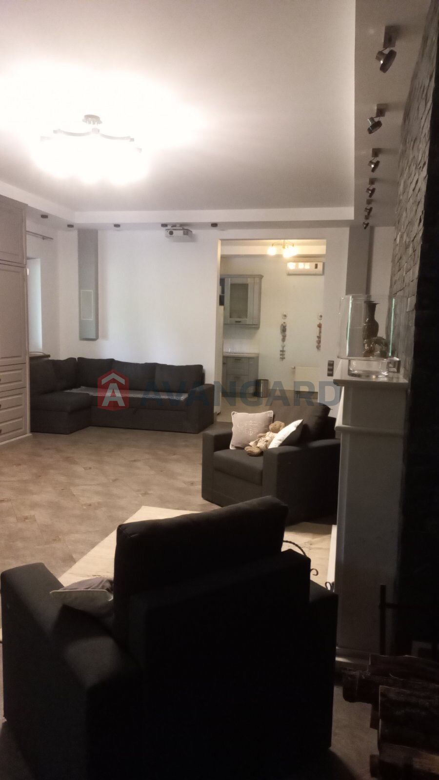 �������, 200 ��.�. ���� 10