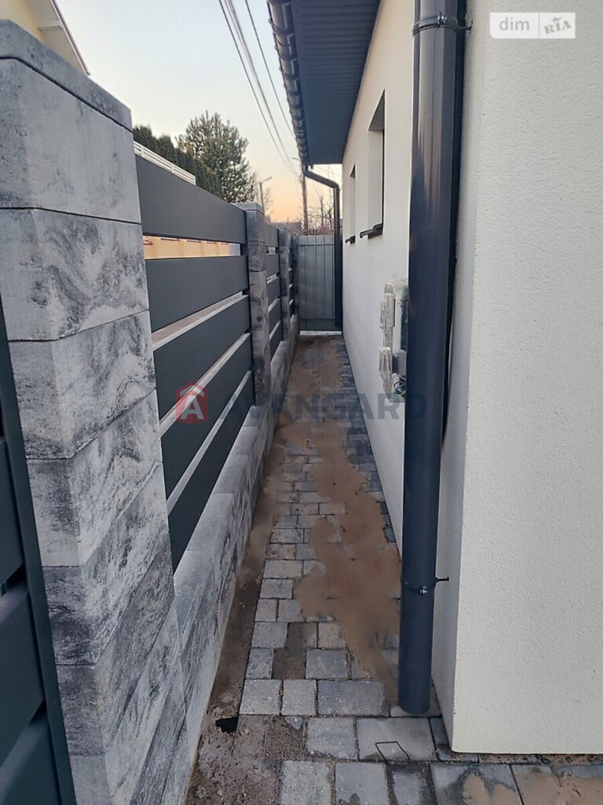 180 ��.�. ���� 15