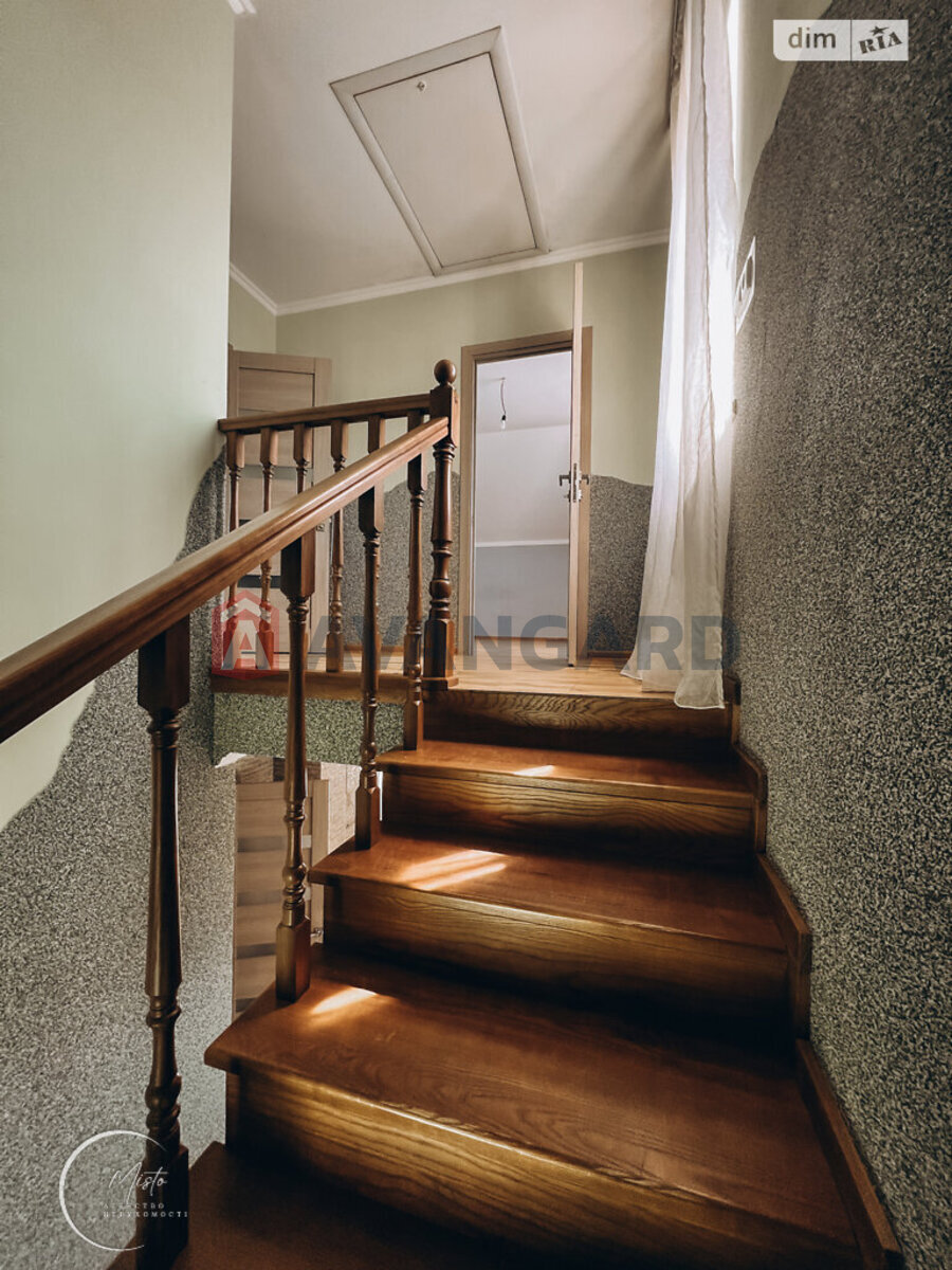 �������, 134 ��.�. ���� 10