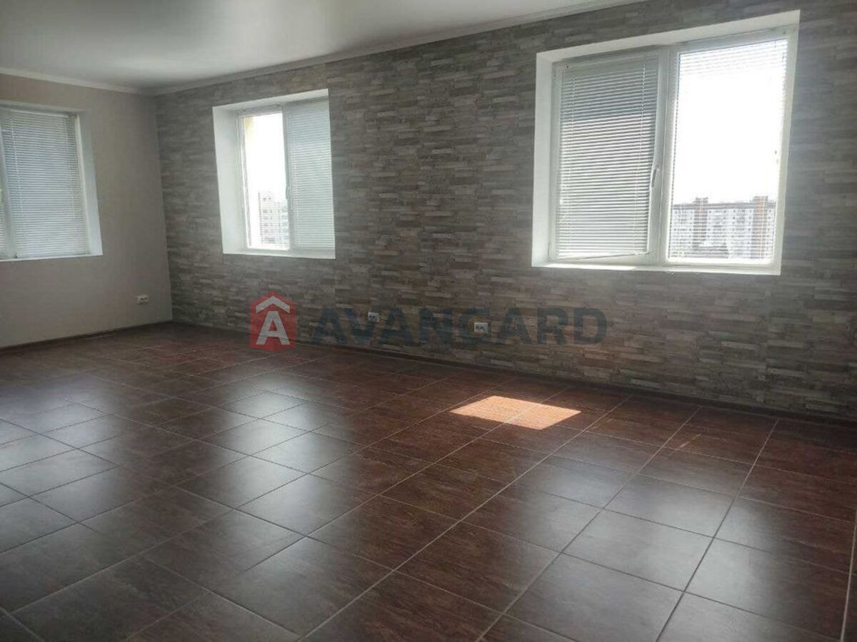 �������, 220 ��.�. ���� 12