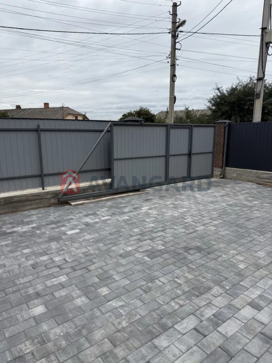 ��������, 92 ��.�. ���� 13