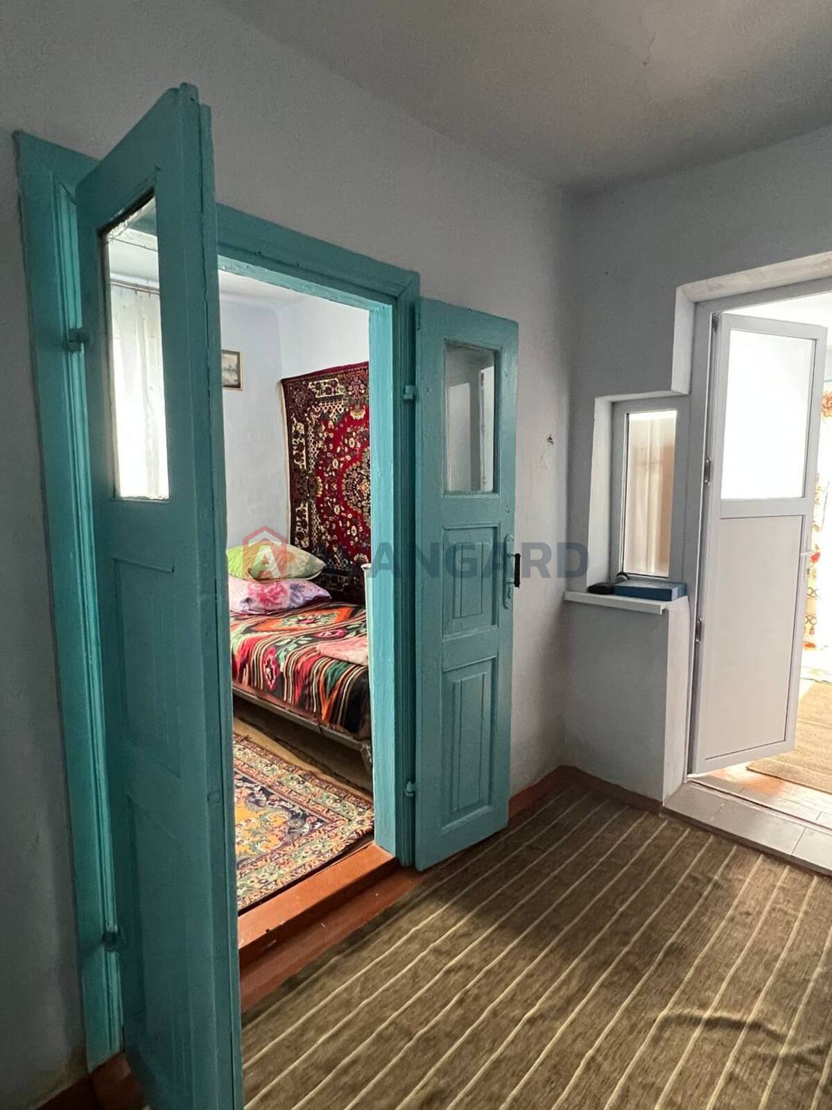 �������, 80 ��.�. ���� 10