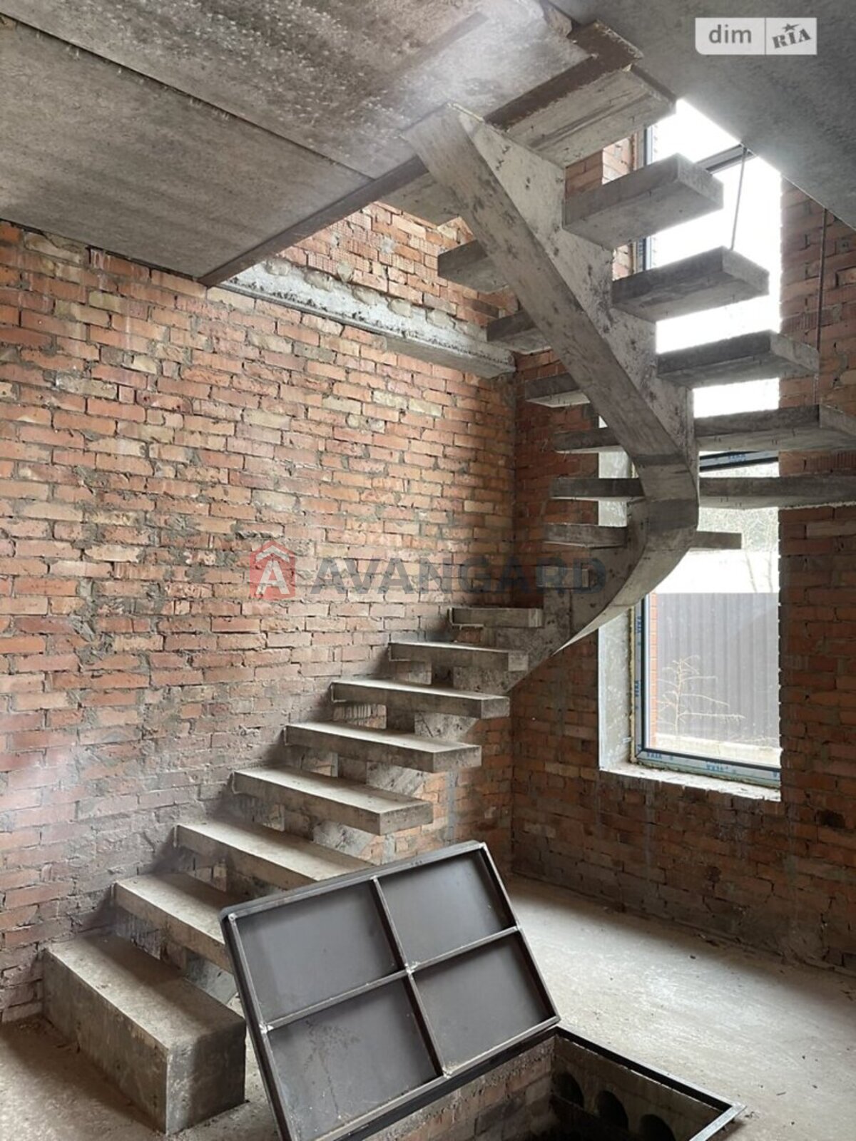 ��������, 135 ��.�. ���� 2