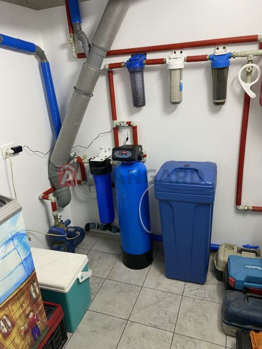 ����, 108 ��.�. ���� 8