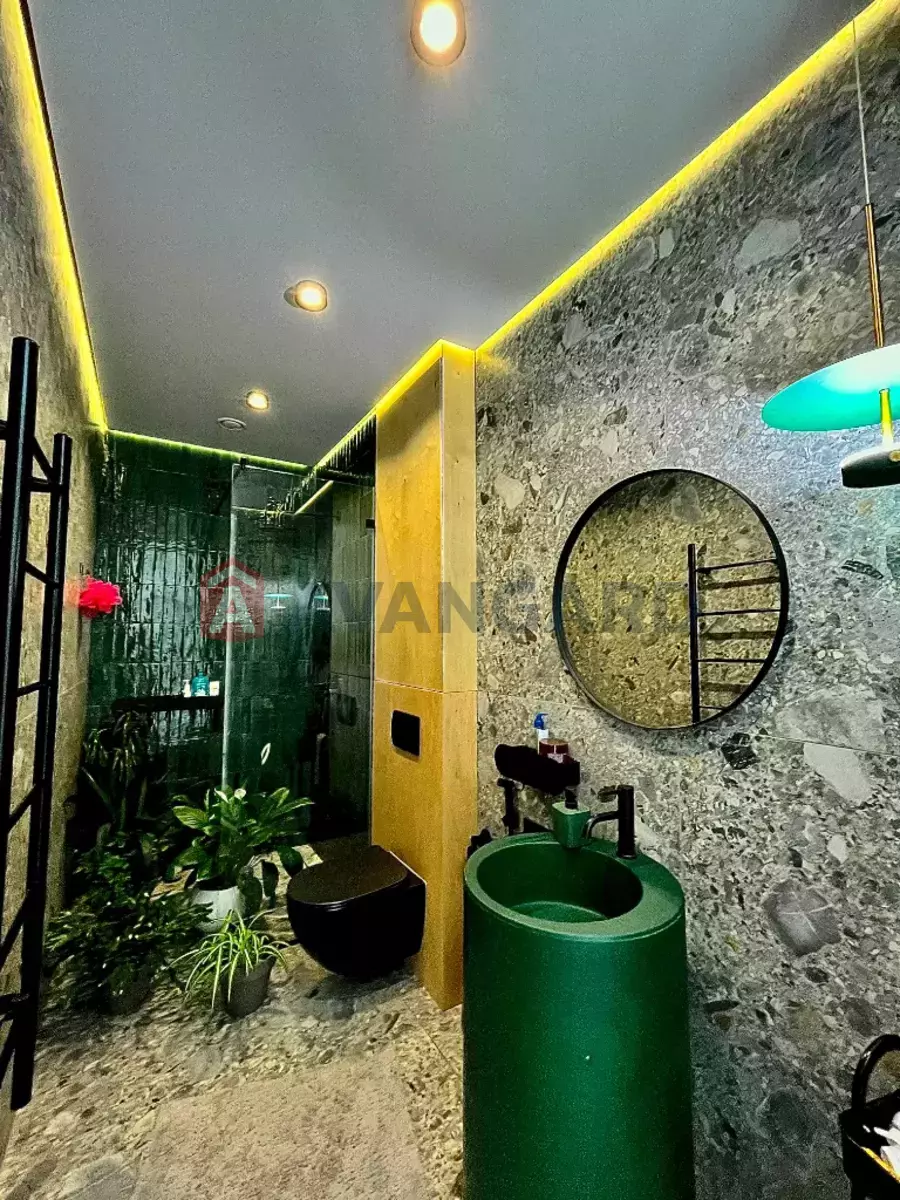 �������, 140 ��.�. ���� 7