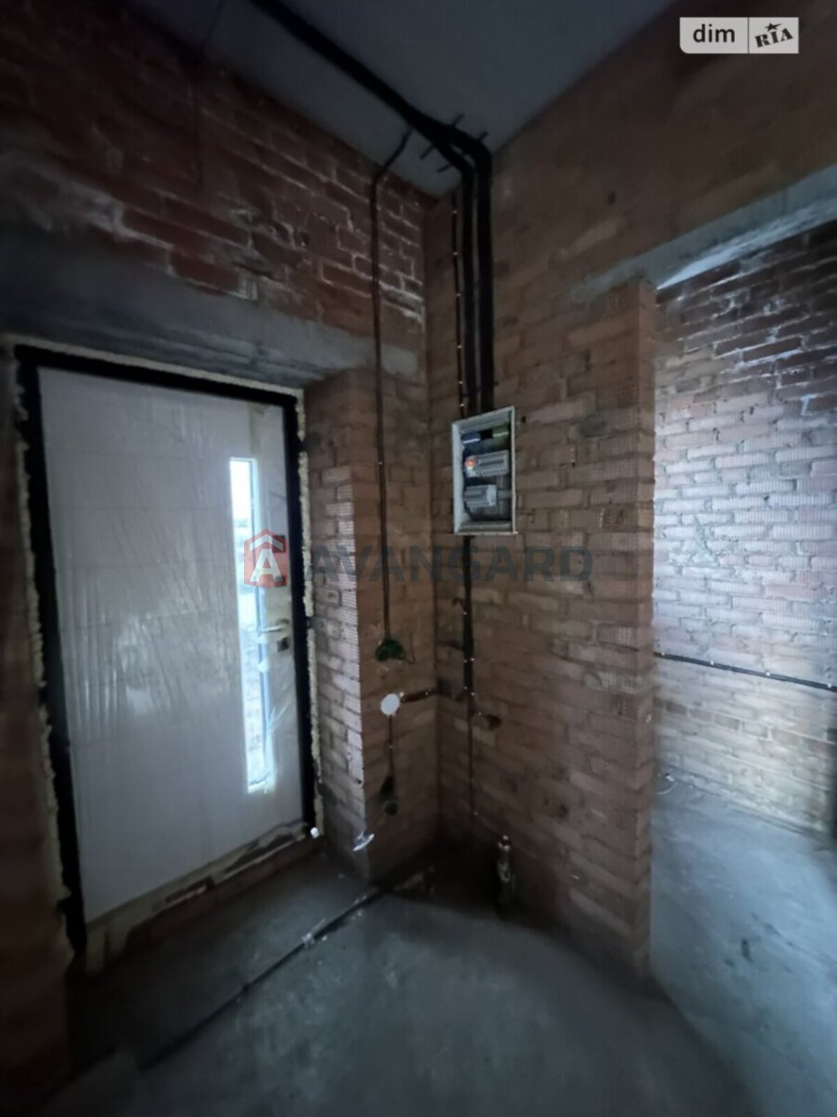 �������, 120 ��.�. ���� 8