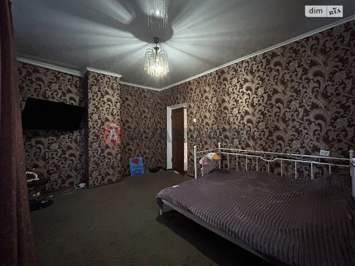 �������, 240 ��.�. ���� 8