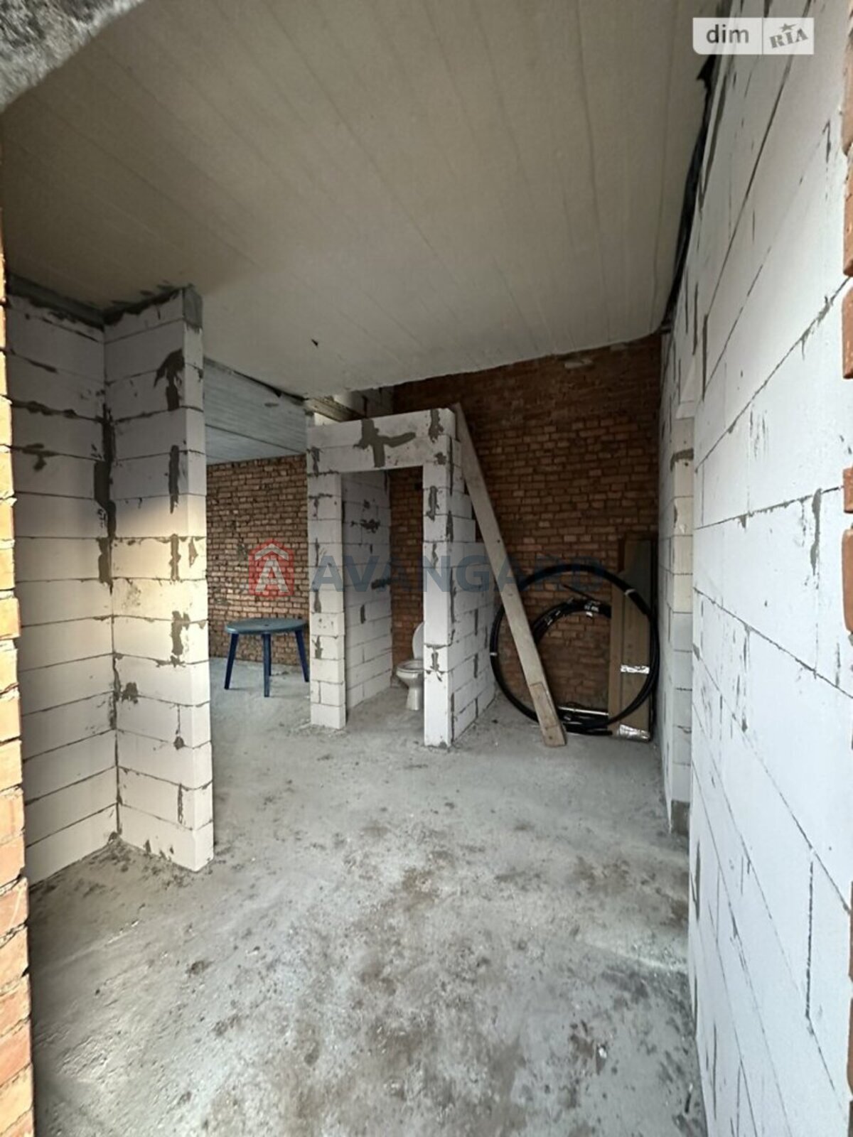 ��������, 75 ��.�. ���� 6