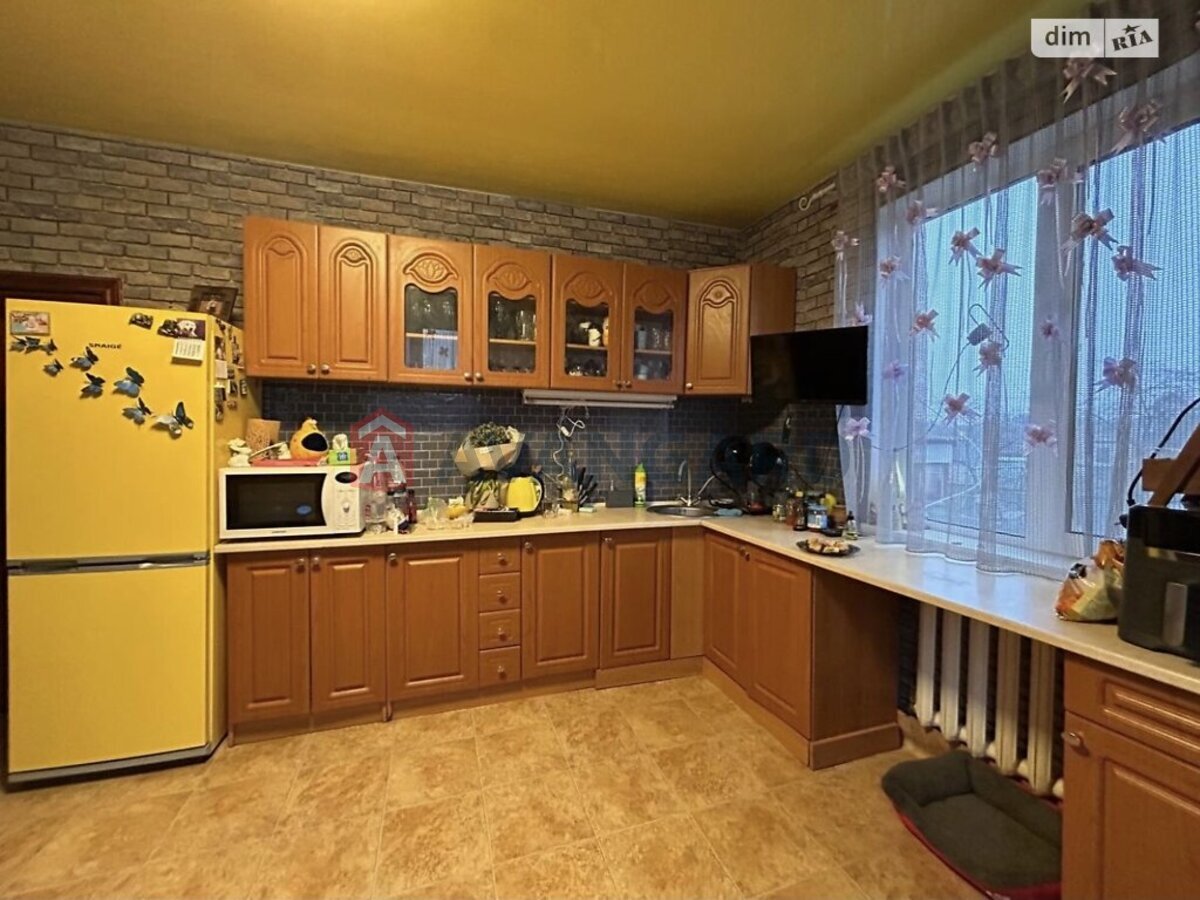 �������, 240 ��.�. ���� 3